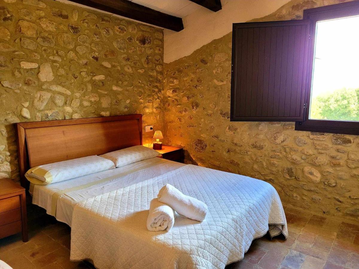 Masia Para Grupos Con Piscina Privada28 Pax Cabanelles Exterior photo